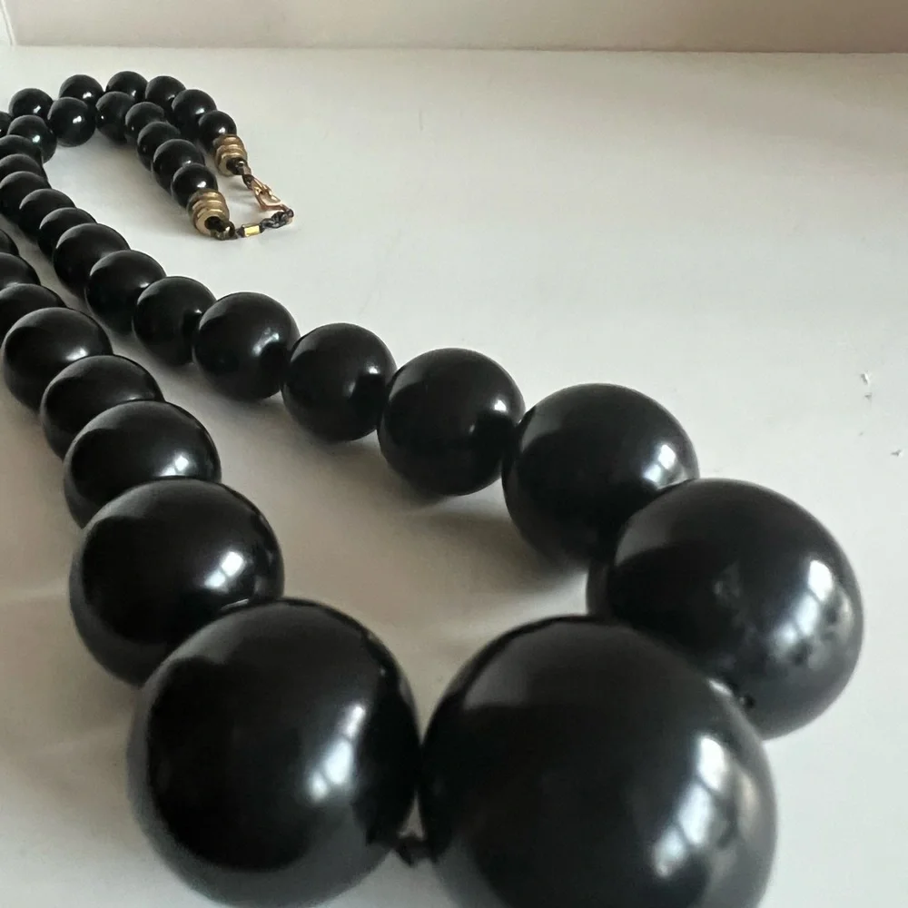 Stunning black African Ebony graduated beaded/pearl necklace - Picture 11 of 12
